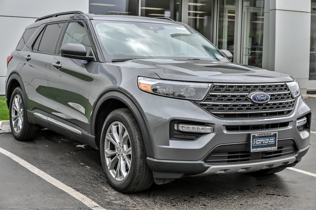 Certified 2023 Ford Explorer XLT w/ Equipment Group 202A AWD/4WD image 12