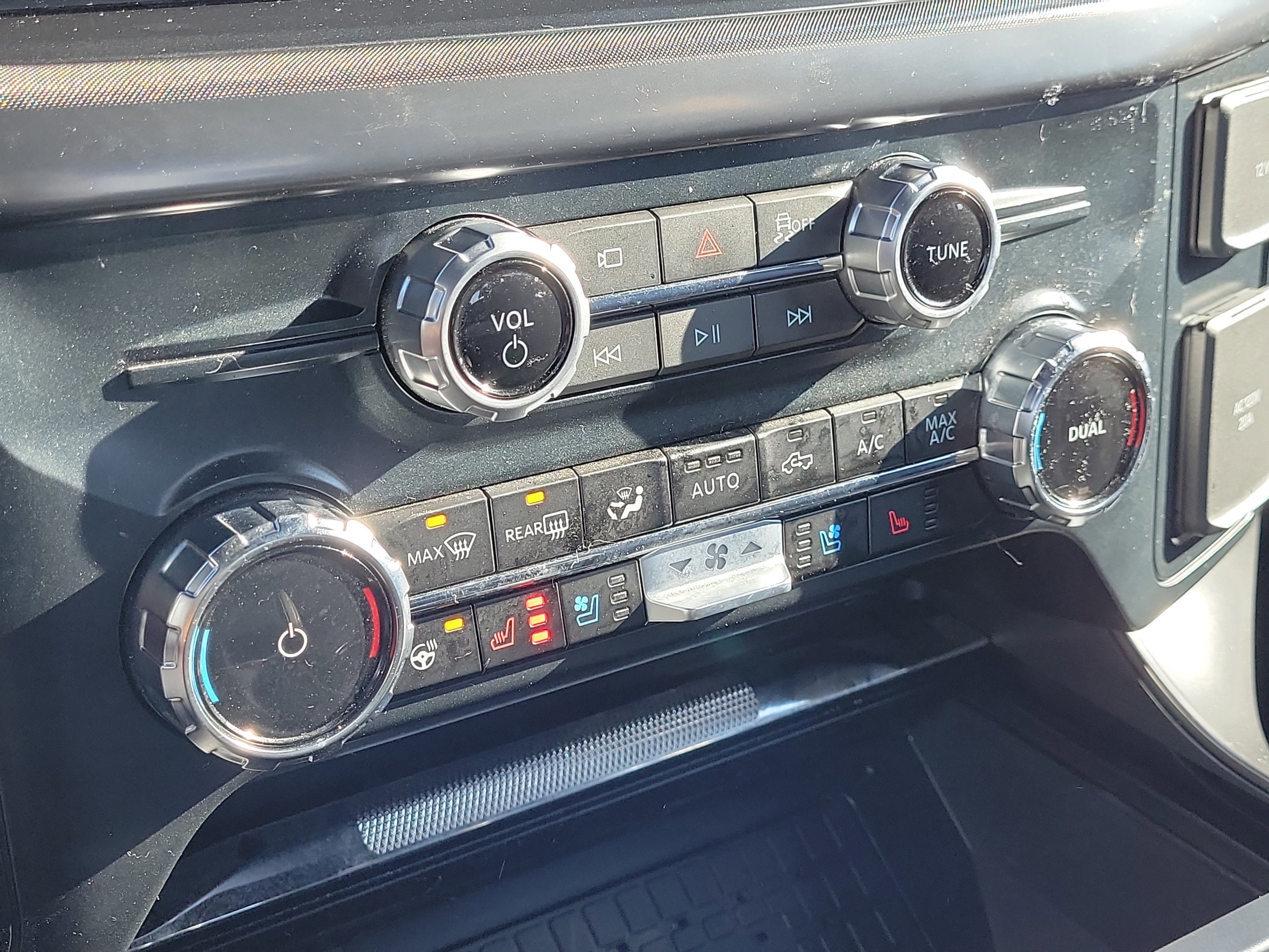 Certified 2025 Ford F150 Tremor w/ Equipment Group 402A High image 29