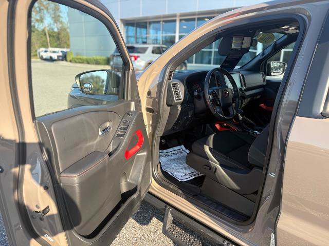 Used 2022 Nissan Frontier PRO-4X w/ Off-Road Protection Package AWD/4WD image 8
