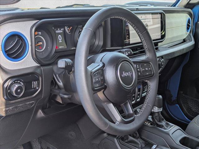 Used 2025 Jeep Wrangler Sport AWD/4WD image 10