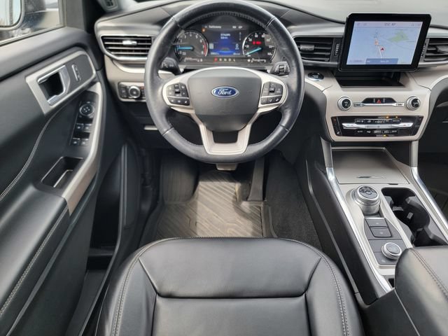 Certified 2023 Ford Explorer XLT w/ Equipment Group 202A AWD/4WD image 31