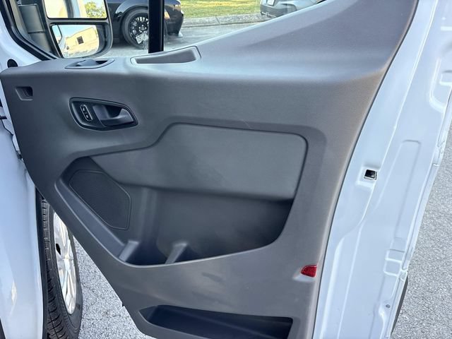 Certified 2025 Ford Transit 250 Low Roof w/ Exterior Upgrade Package RWD image 15