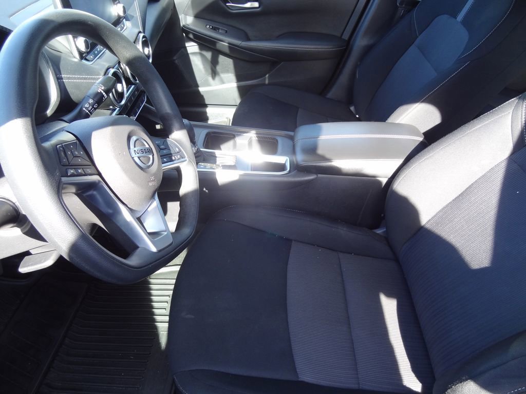 Used 2023 Nissan Sentra SV image 6