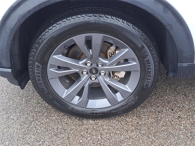 Certified 2023 Ford Explorer XLT w/ Equipment Group 202A image 9