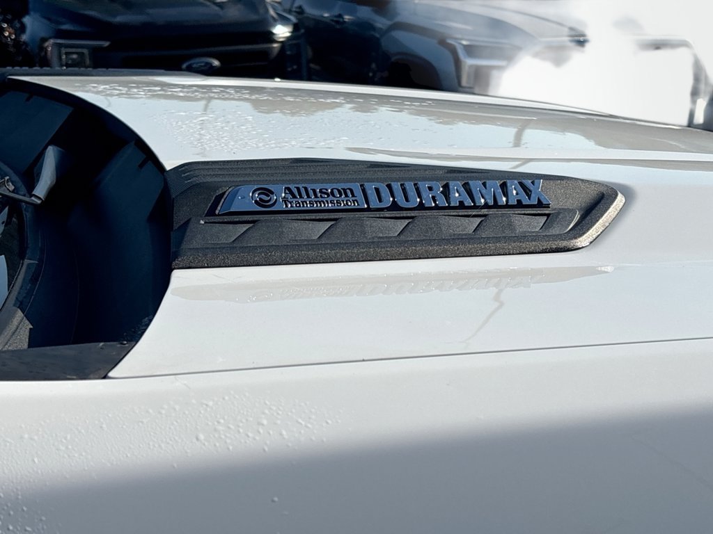 Used 2022 Chevrolet Silverado 2500 LT w/ Convenience Package AWD/4WD image 12