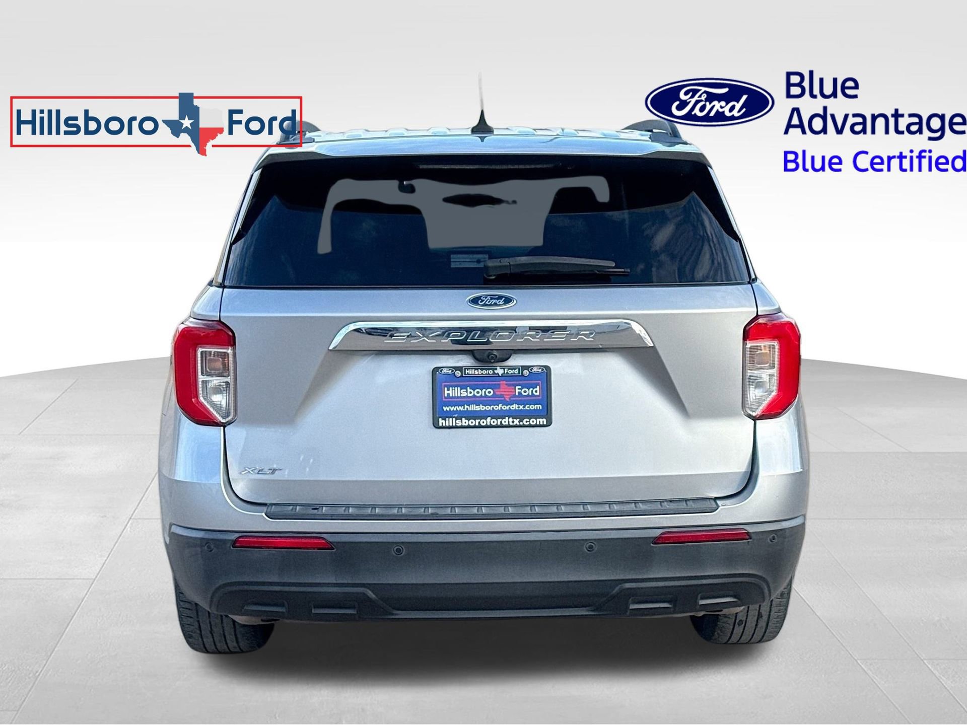 Certified 2022 Ford Explorer XLT image 3