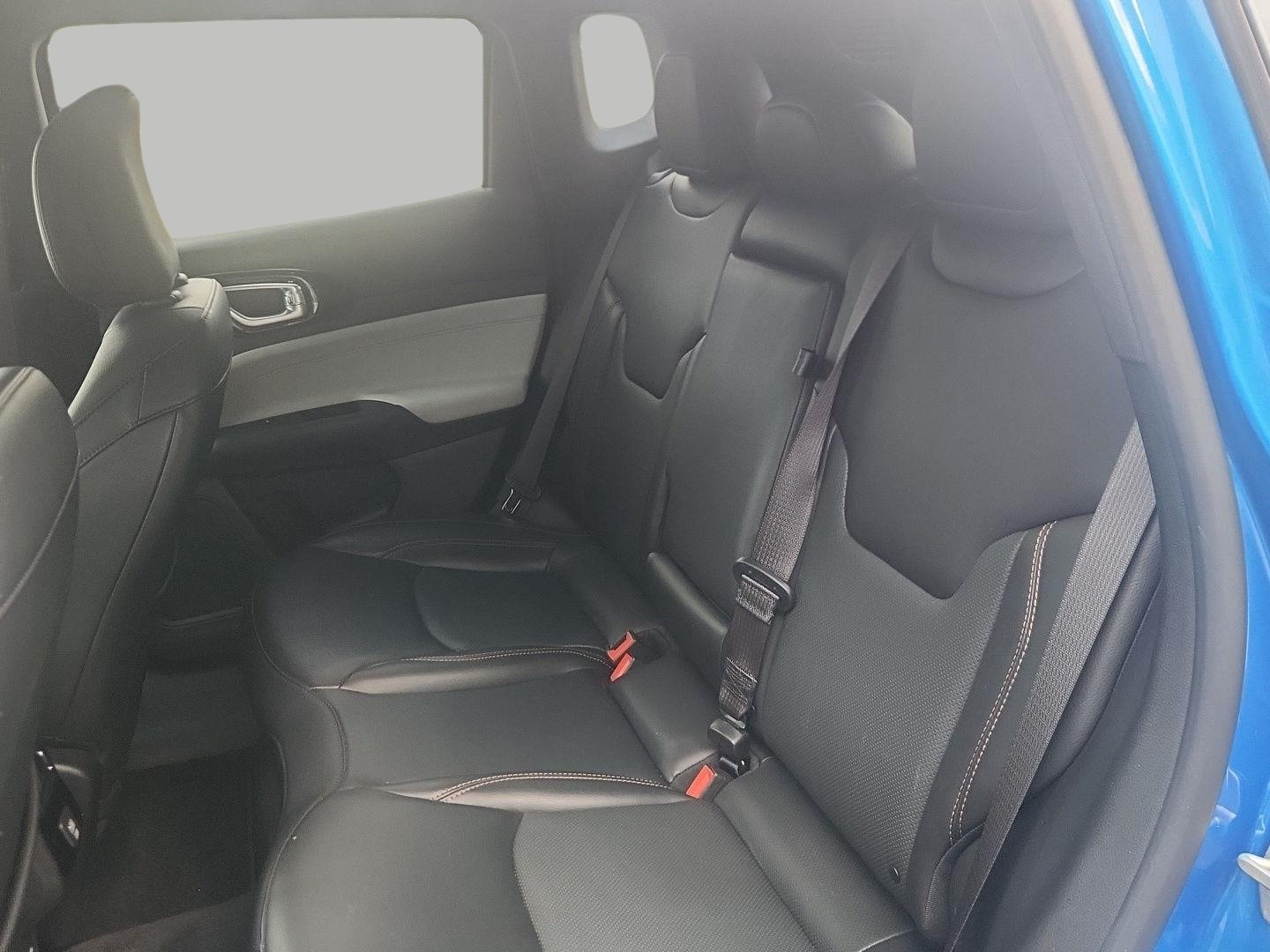 Used 2023 Jeep Compass Limited AWD/4WD image 14
