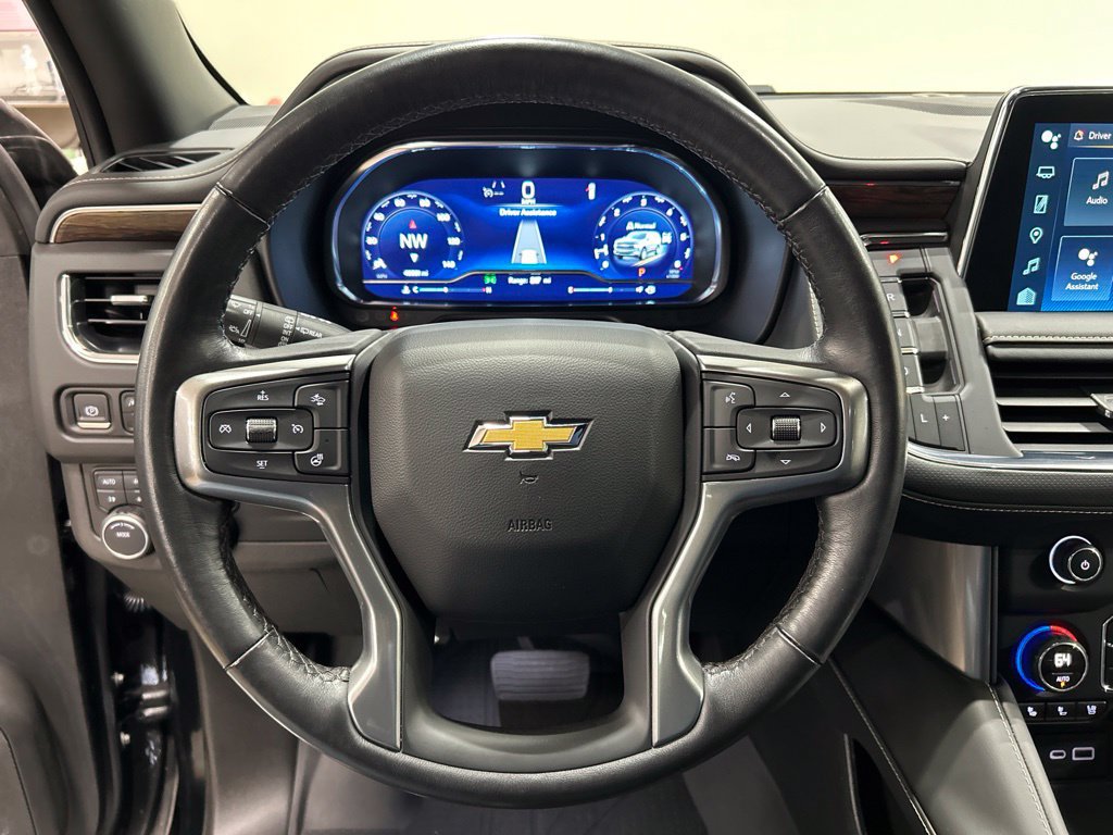 Used 2023 Chevrolet Tahoe Premier AWD/4WD image 16
