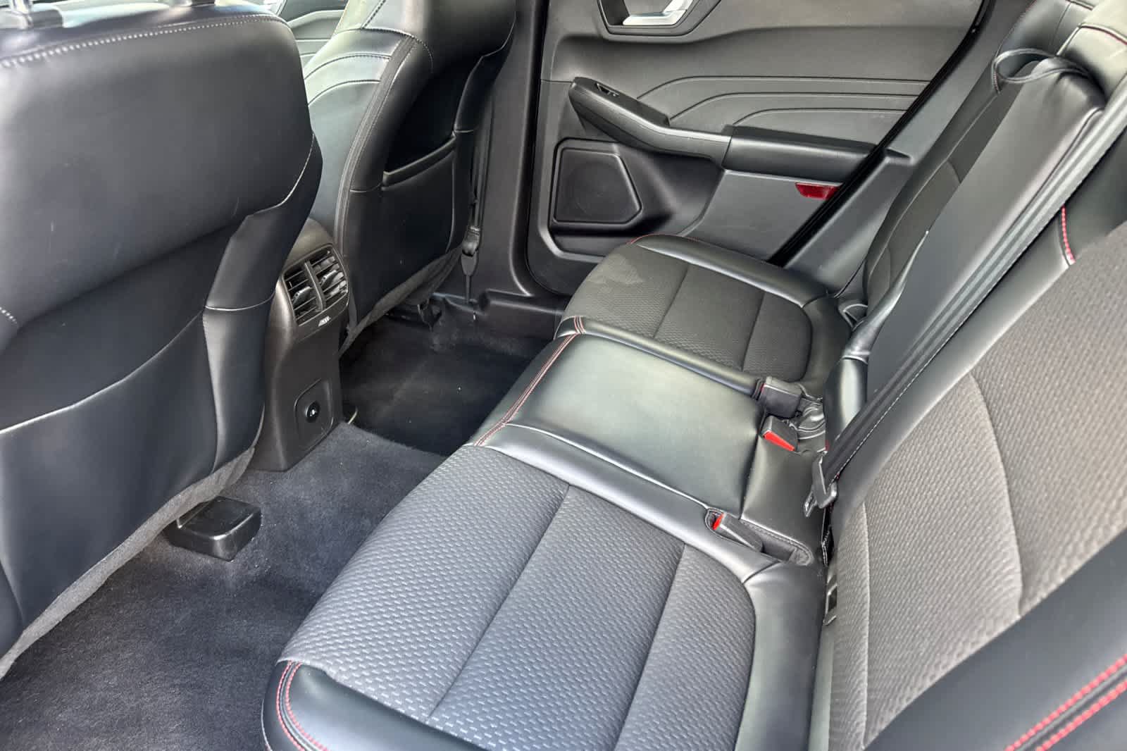 Certified 2023 Ford Escape ST-Line w/ Tech Pack #1 FWD image 4