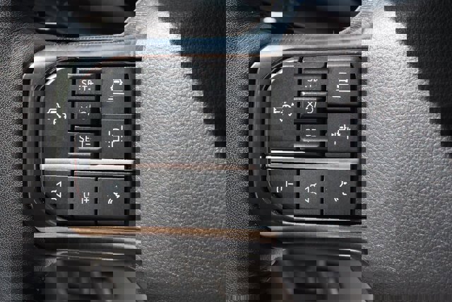 Certified 2025 Ford F150 Platinum w/ Equipment Group 702A High image 22