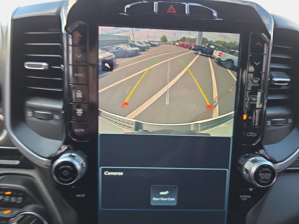 Used 2022 RAM 1500 Big Horn AWD/4WD image 18