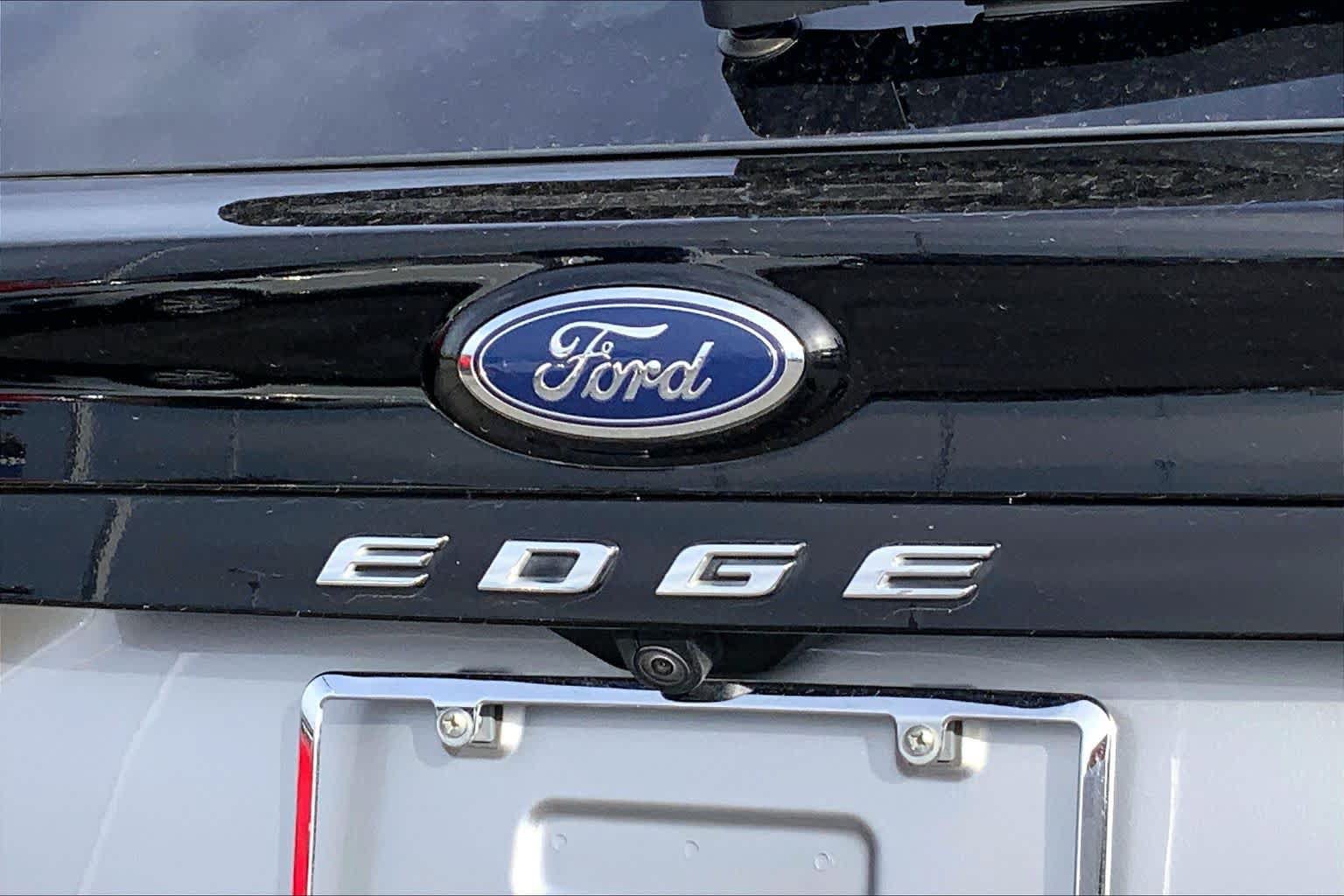 Certified 2023 Ford Edge Titanium AWD/4WD image 27