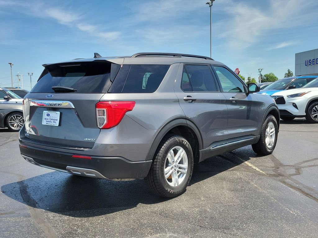 Certified 2022 Ford Explorer XLT w/ Equipment Group 202A AWD/4WD image 4