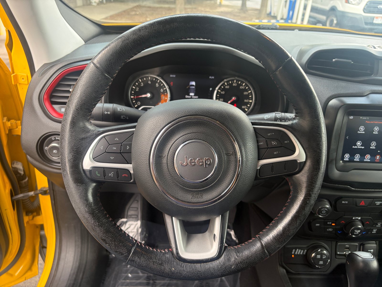 Used 2018 Jeep Renegade Trailhawk w/ Cold Weather Group II AWD/4WD image 9