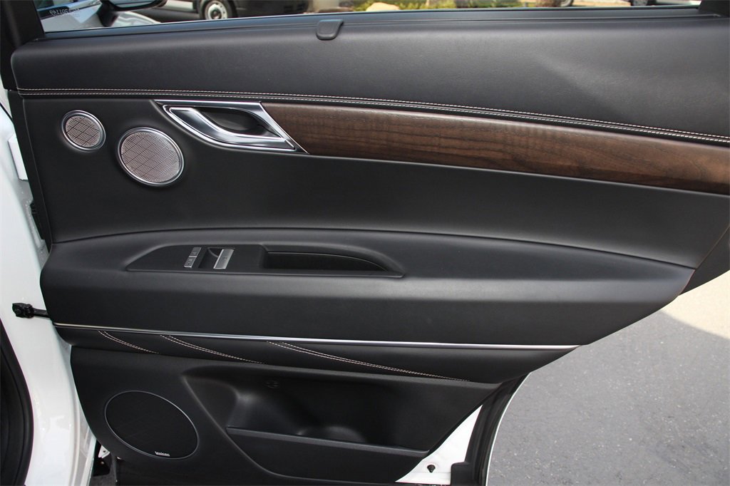 Used 2024 Genesis GV80 3.5T w/ Advanced Package image 26