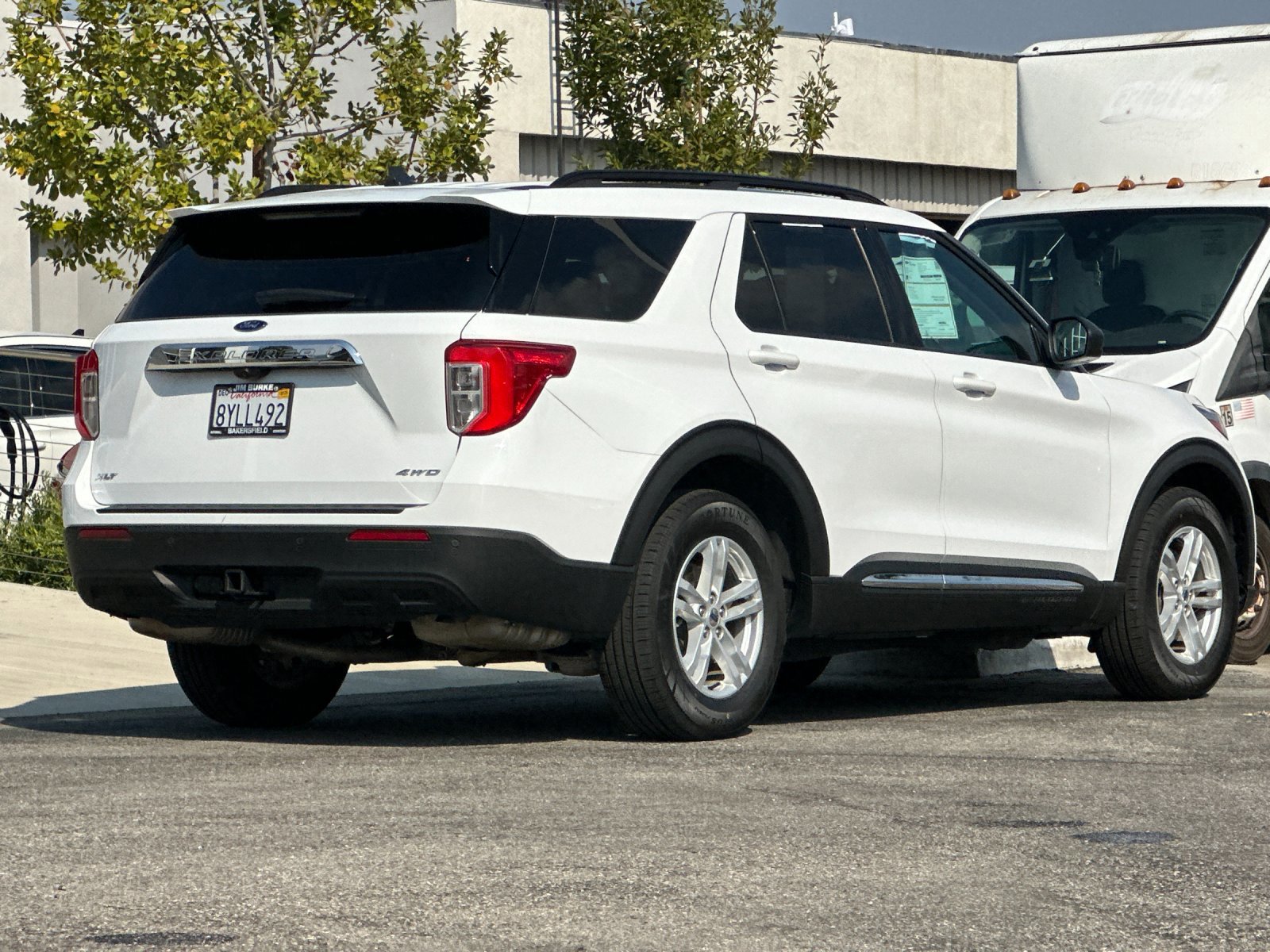 Certified 2022 Ford Explorer XLT w/ Class IV Trailer Tow Package image 5