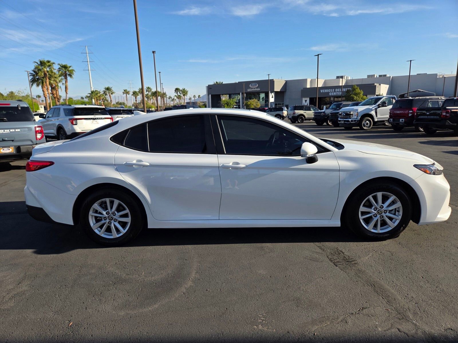 Used 2025 Toyota Camry LE w/ Convenience Package FWD image 6