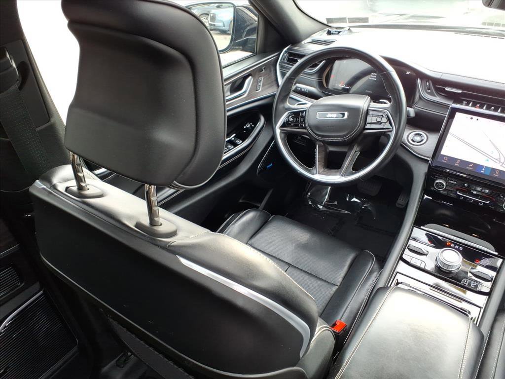 Used 2021 Jeep Grand Cherokee L Overland w/ Luxury Tech Group IV image 17