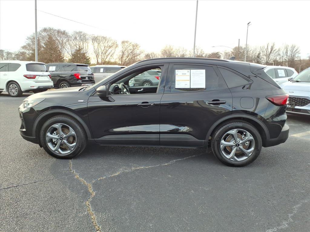 Certified 2025 Ford Escape ST-Line image 5