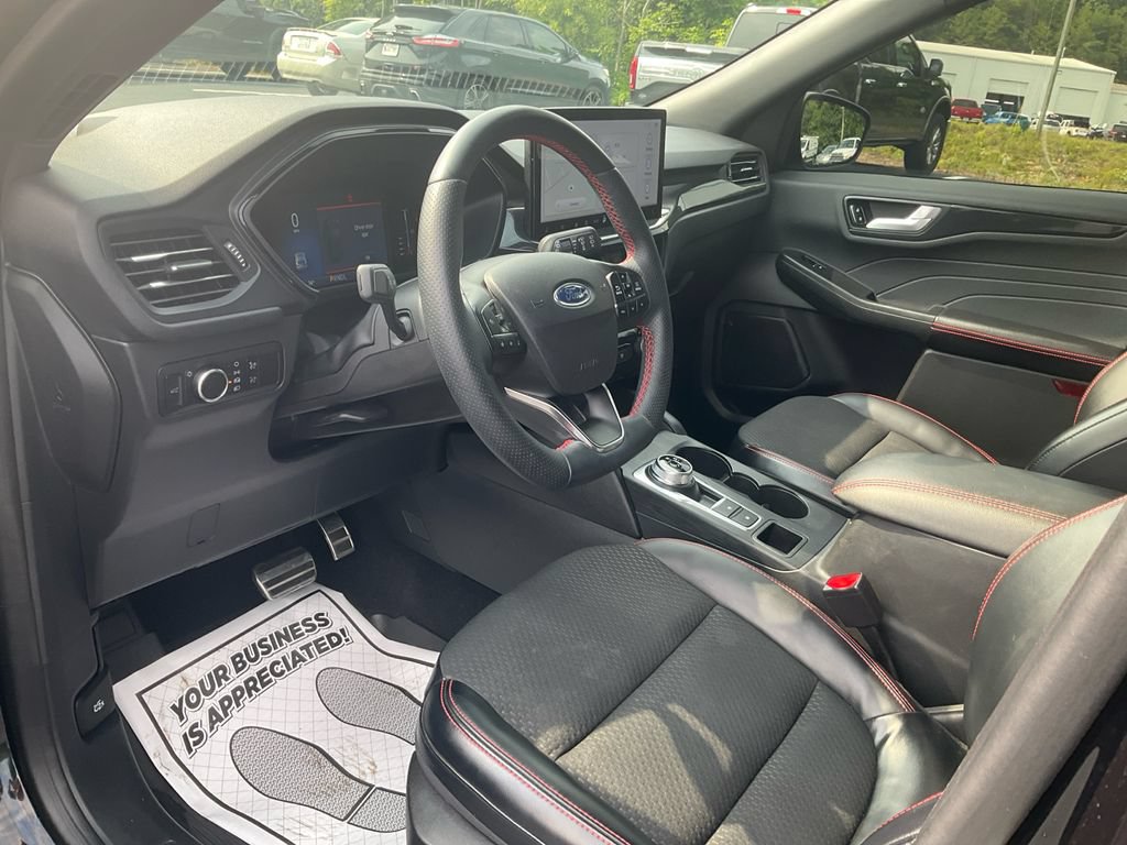 Certified 2023 Ford Escape ST-Line w/ Tech Pack #1 FWD image 15