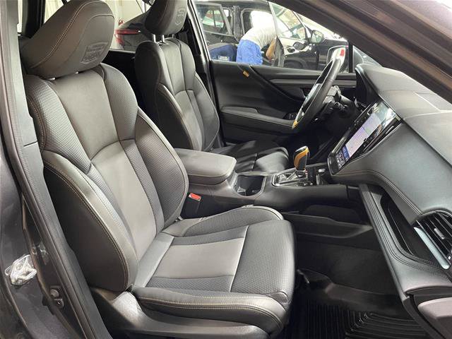 Used 2025 Subaru Outback Wilderness AWD/4WD image 27