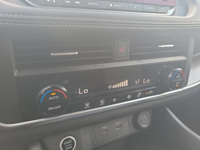 Used 2023 Nissan Rogue SV FWD image 28