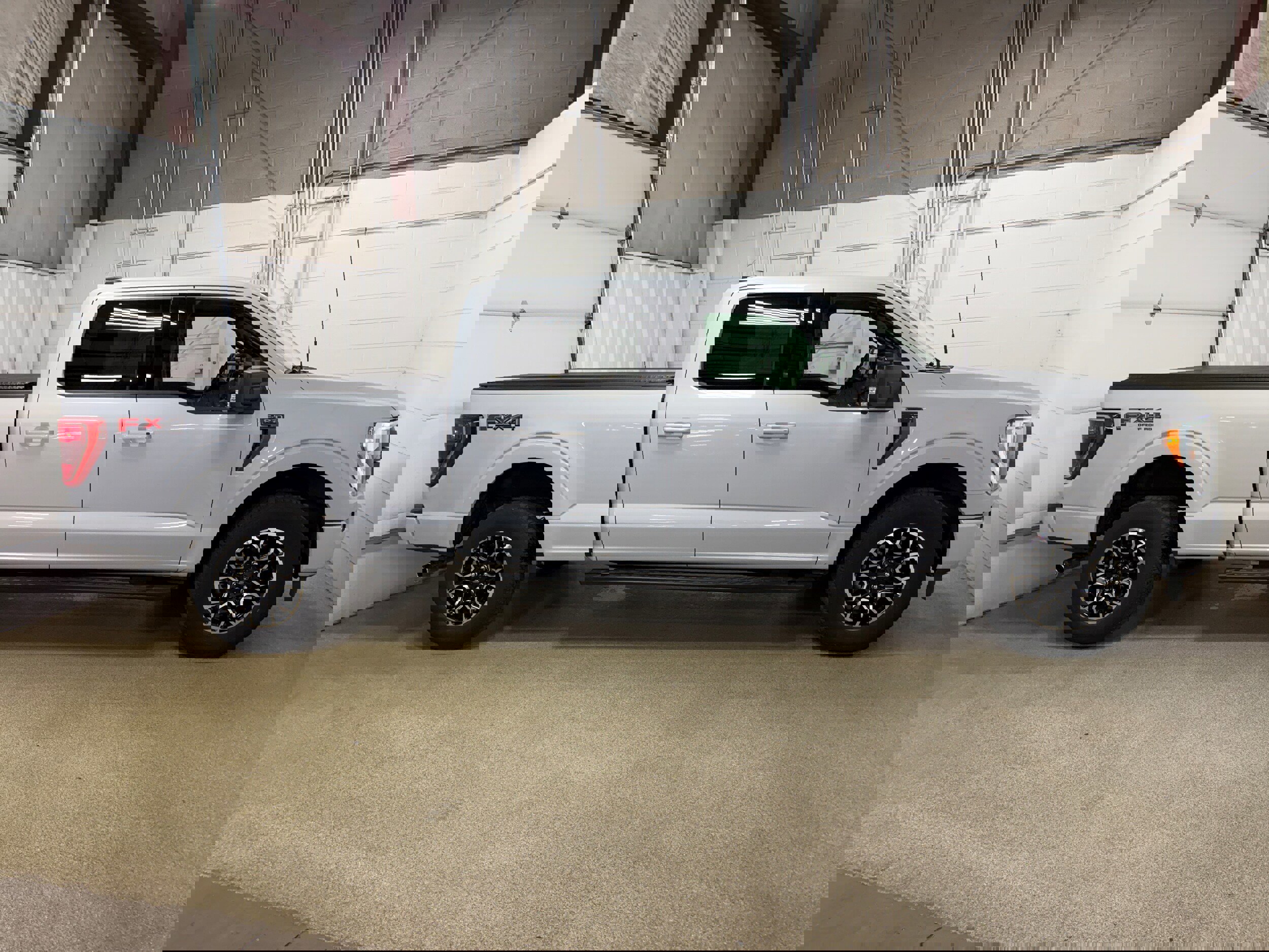 Certified 2022 Ford F150 XLT w/ Equipment Group 302A High image 6