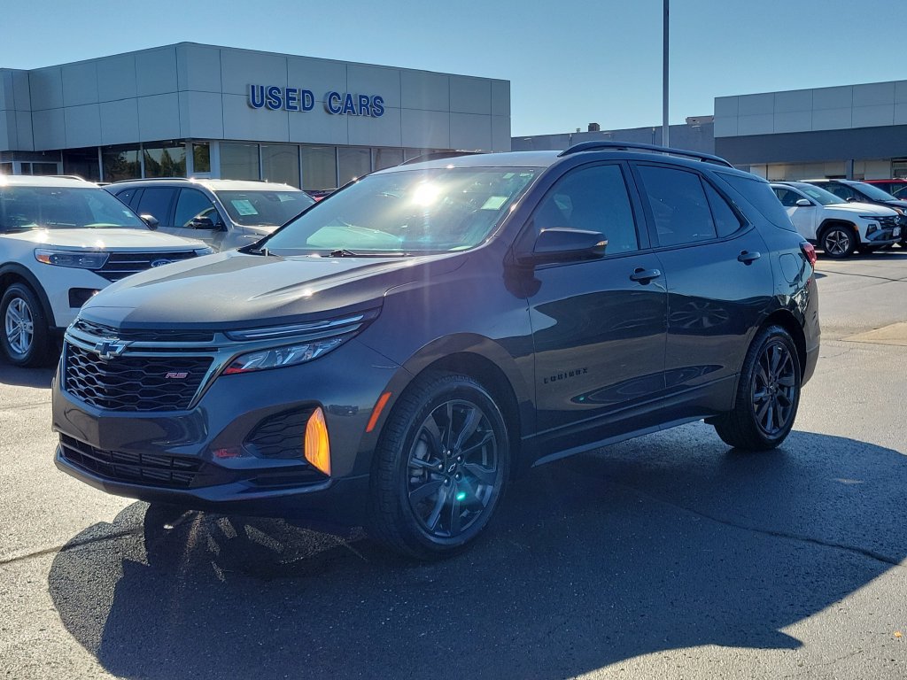 Used 2022 Chevrolet Equinox RS w/ RS Leather Package FWD image 8