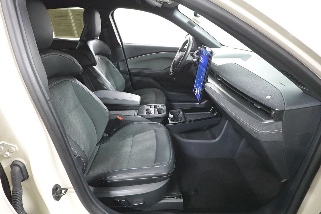 Certified 2025 Ford Mustang Mach-E GT AWD/4WD image 34
