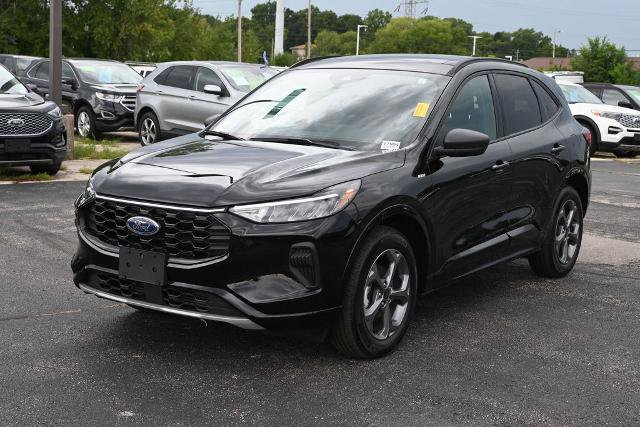 Certified 2024 Ford Escape ST-Line w/ Tech Pack #1 AWD/4WD image 5