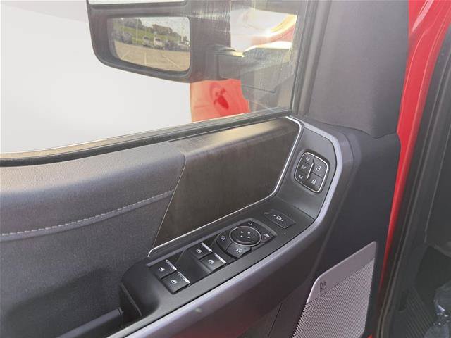 Certified 2025 Ford F250 Lariat w/ Lariat Ultimate Package AWD/4WD image 23