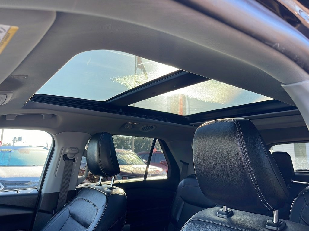 Certified 2023 Ford Explorer Limited w/ Limited Technology Package image 28