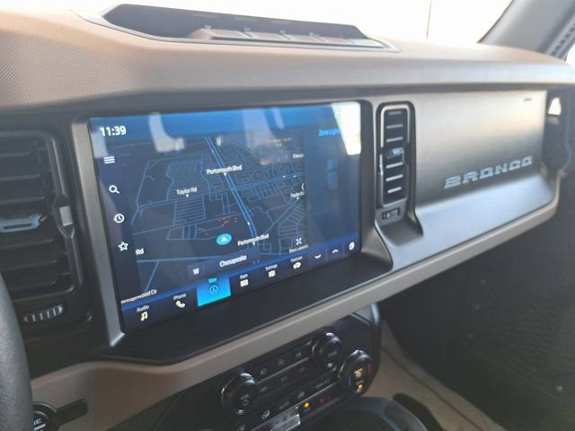 Certified 2023 Ford Bronco Wildtrak image 10