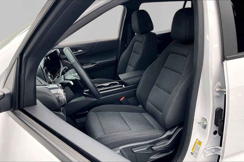 Used 2025 Chevrolet Equinox LT AWD/4WD image 25
