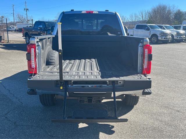 Certified 2024 Ford F250 Lariat w/ Lariat Ultimate Package image 6