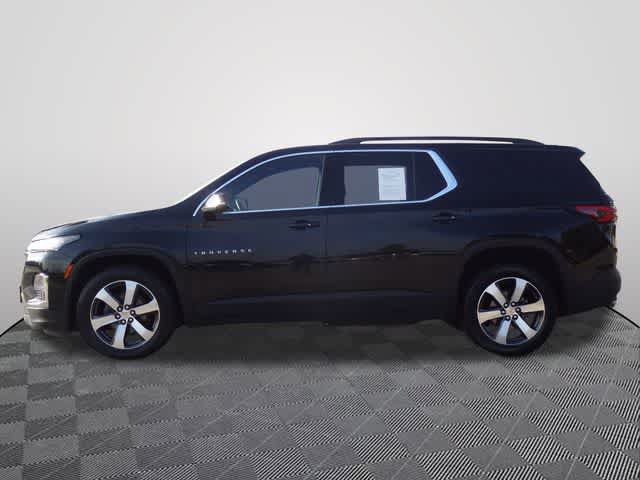 Used 2023 Chevrolet Traverse LT w/ LT Premium Package AWD/4WD image 2