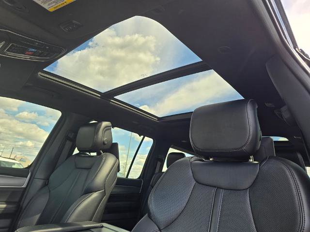 Used 2024 Jeep Wagoneer Series II w/ Convenience Group I image 34