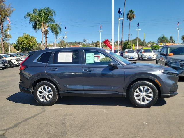 Used 2025 Honda CR-V LX image 32