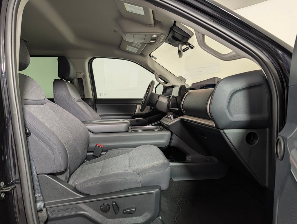 Certified 2025 Ford Expedition Active RWD image 11