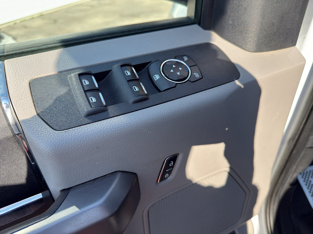 Certified 2019 Ford F350 XLT w/ Camper Package AWD/4WD image 16
