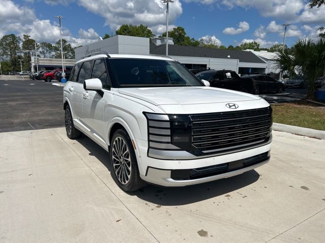 Used 2026 Hyundai Palisade Calligraphy image 2