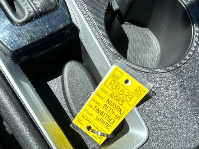 Used 2025 Nissan Altima 2.5 SV FWD image 25