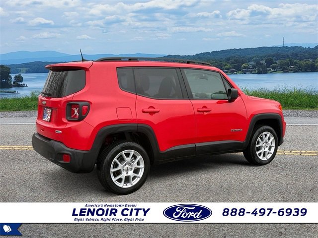 Used 2022 Jeep Renegade Latitude image 7