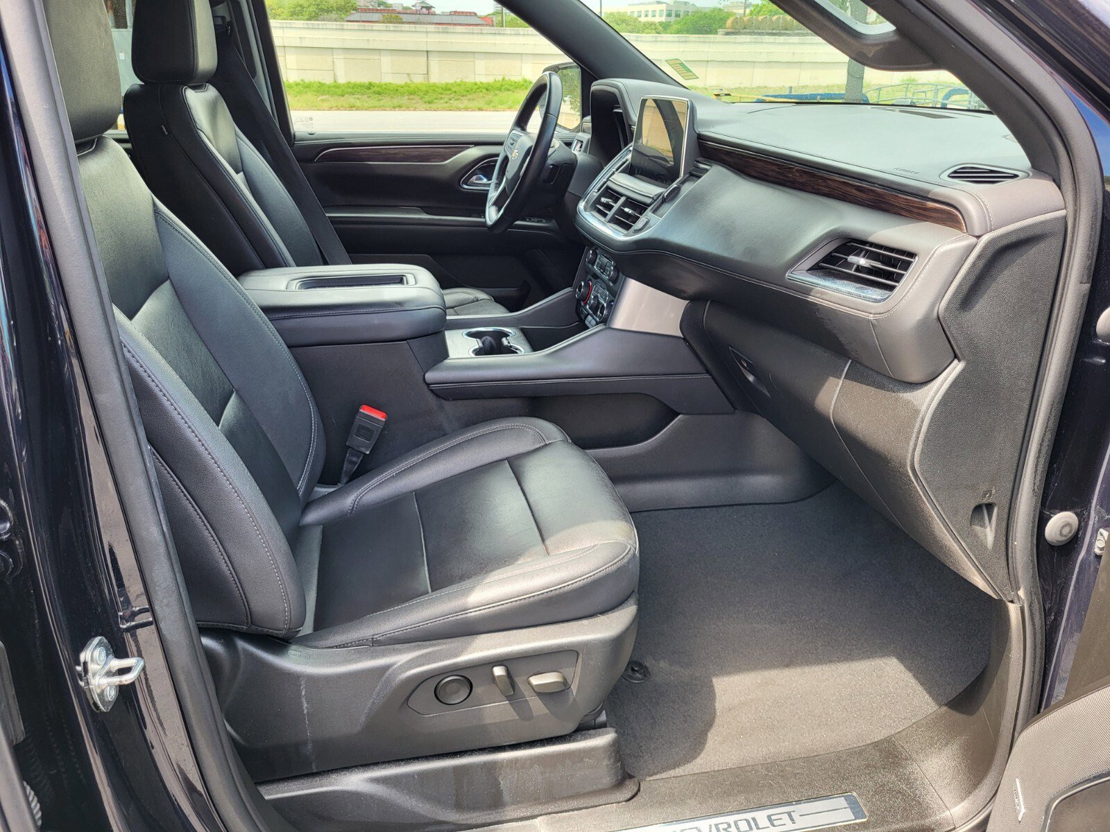 Used 2023 Chevrolet Tahoe LT image 12