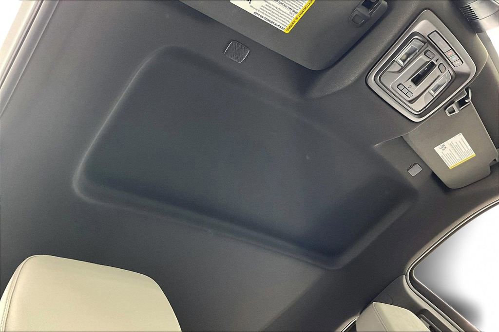 Used 2024 GMC Sierra 1500 SLT w/ SLT Premium Plus Package image 23