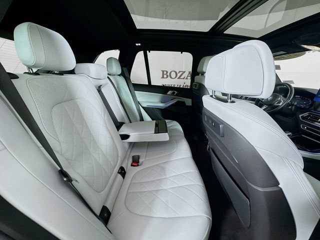 Used 2023 BMW X5 M50i w/ Executive Package image 32