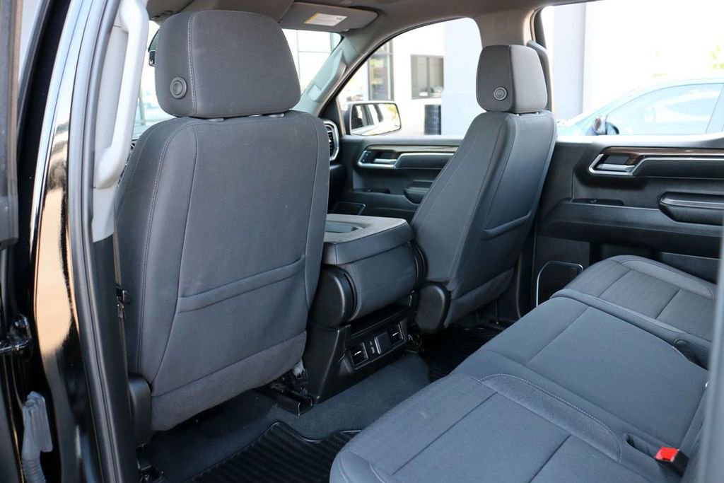 Used 2025 Chevrolet Silverado 1500 LT RWD image 21