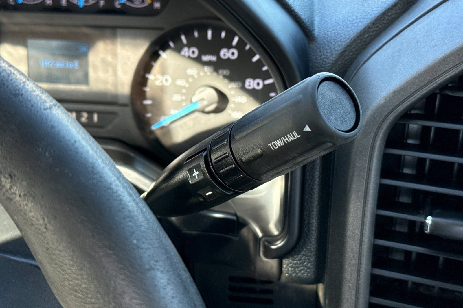 Certified 2017 Ford F250 XL w/ Power Equipment Group RWD image 19