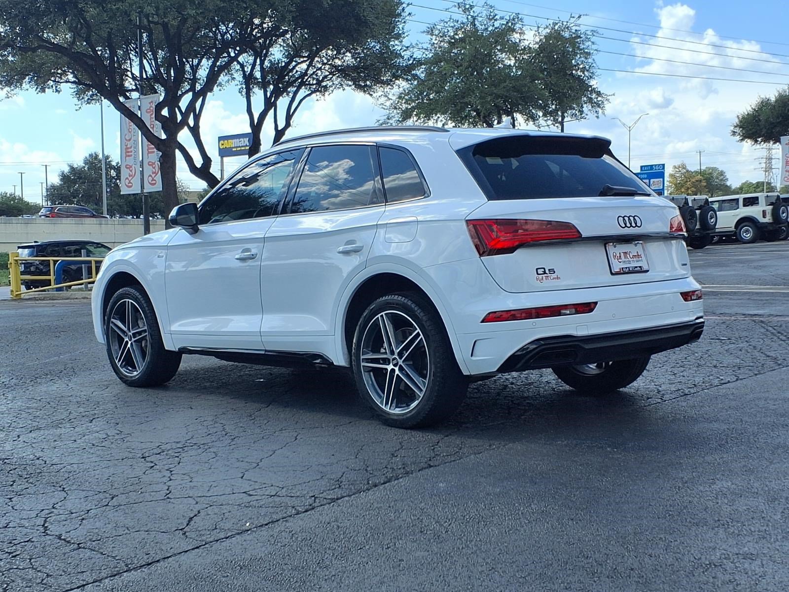 Used 2023 Audi Q5 e Premium Plus w/ Premium Plus Package AWD/4WD image 8