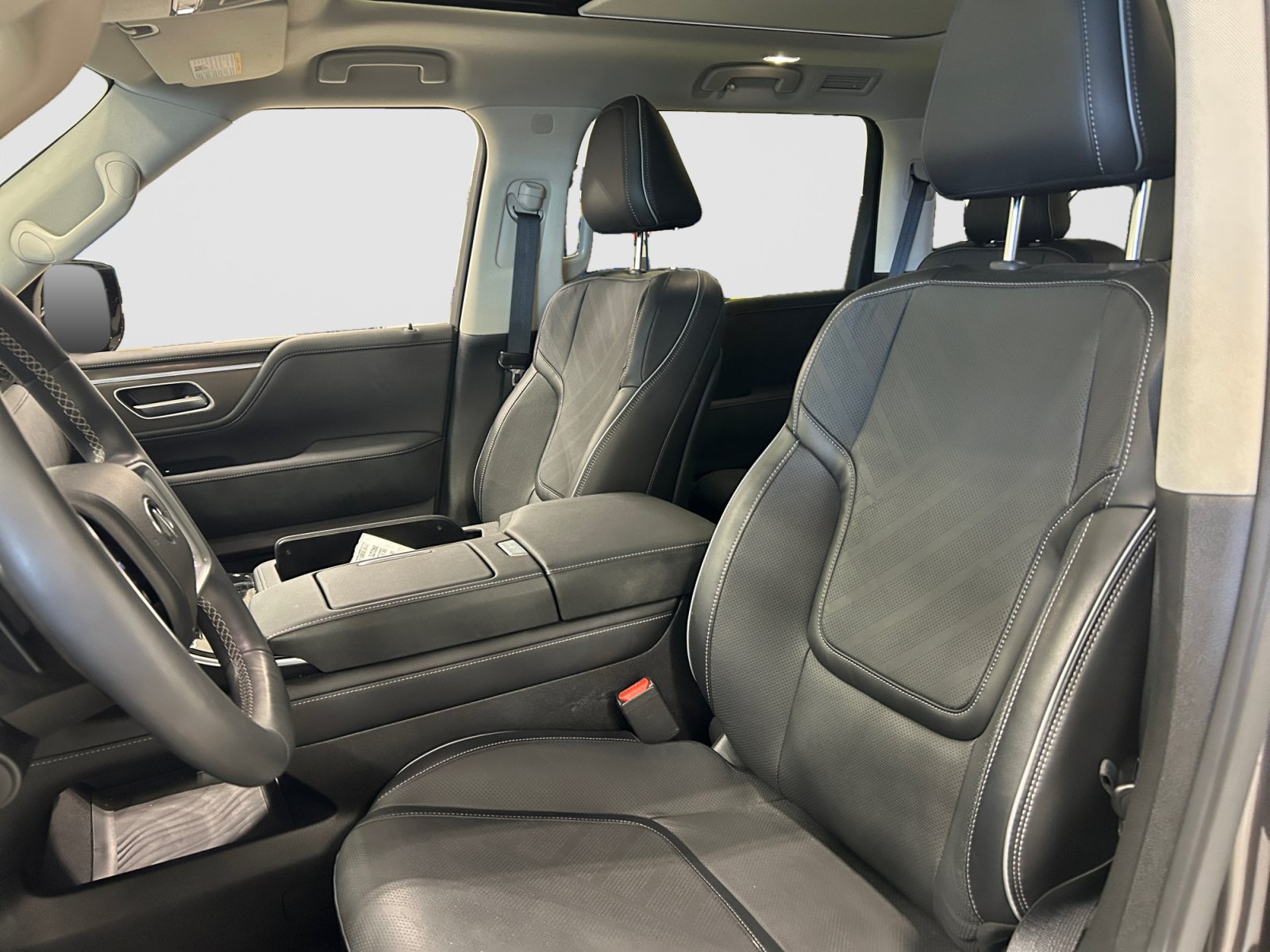 Used 2026 INFINITI QX80 Luxe AWD/4WD image 12